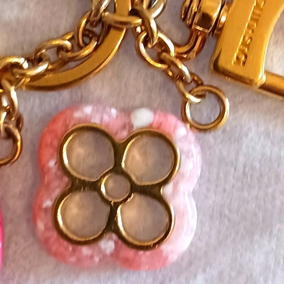 Louis Vuitton Portocre color line bag charm, key ring - Picture 10 of 16